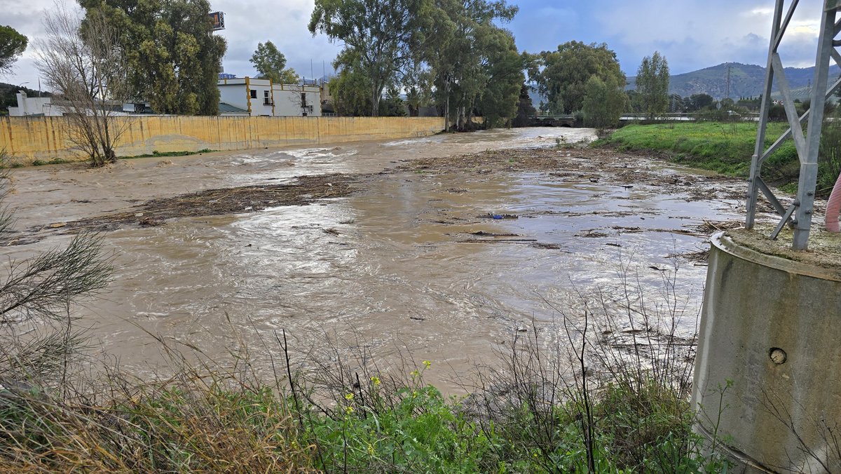 drusoo's tweet photo. #Guadalhorce a su paso por "el puente" entre #Archidona y #Antequera @Storm_Malaga https://t.co/j6waJnaiBQ