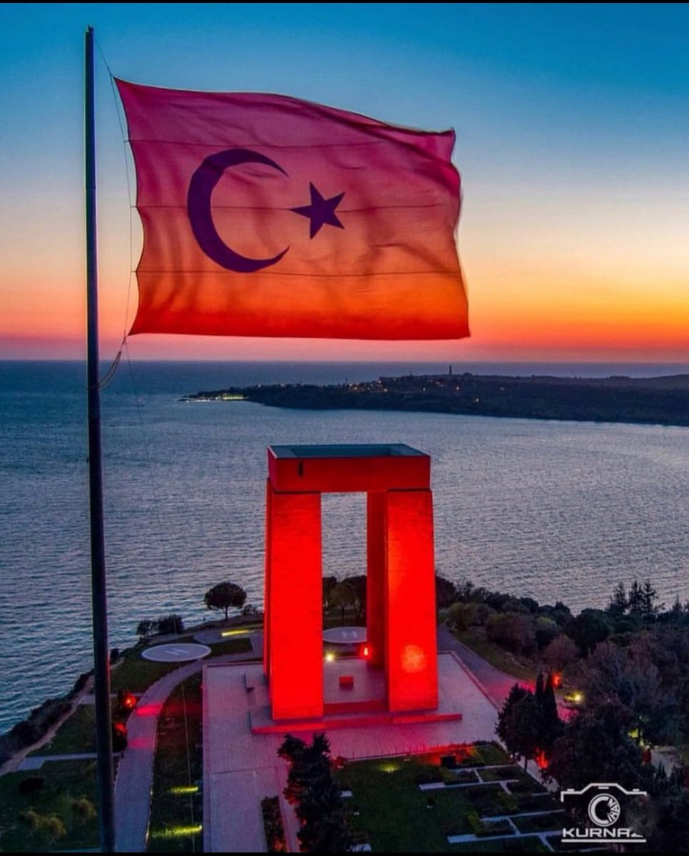 18 Mart Çanakkale Zaferi’nin 110’uncu yıl dönümünde, Gazi Mustafa Kemal Atatürk ve silah arkadaşları başta olmak üzere, tüm Şehitlerimizi rahmet, minnet ve saygıyla anıyoruz.
#18martcanakkalezaferi