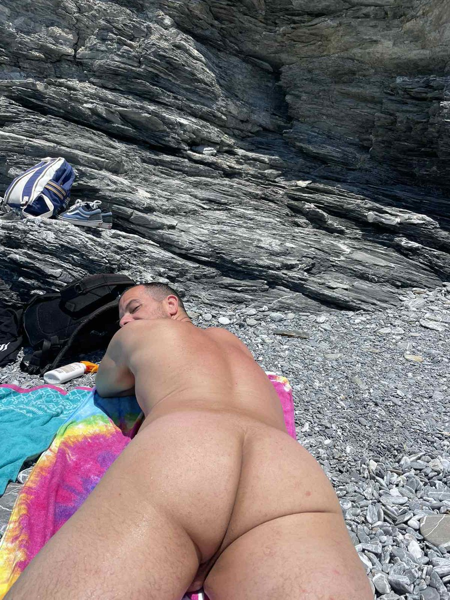 Nikos17417954's tweet photo. @WetBoys_2 https://t.co/3Kf3QNFiwy