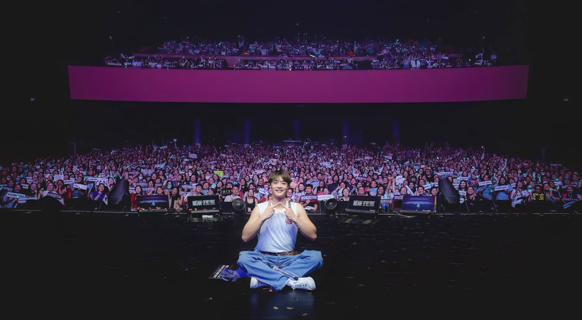 SHINee's tweet photo. 𝗔𝗹𝘄𝗮𝘆𝘀 𝘄𝗶𝘁𝗵 𝗦𝗛𝗜𝗡𝗲𝗲 𝗪𝗢𝗥𝗟𝗗🩵.  

#MINHO #민호
#SHINee #샤이니
#2025MINHOCONCERT #MEANOFMYFIRST_MANILA
#민오브마이퍼스트 #민호마이퍼스트 https://t.co/hWfJys2zOC