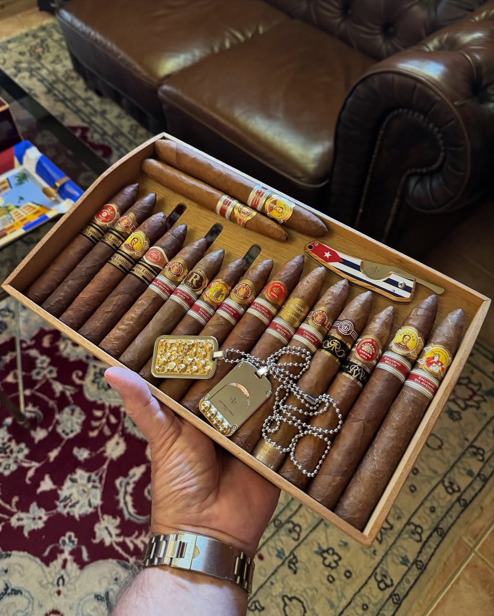 LES FINES LAMES (@lesfineslames) on Twitter photo Pointy cigars, sharp blades: no room for the dull here.
โฒ
โฒ
<a href="/thecigarsmoker/">Christoph Wolters</a>
Le TAG T100 - Omnia Vanitas Gold
Le PETIT - Flag - Cuba Light
<a href="/habanos_oficial/">Habanos SA Oficial</a>
โฒ
โฒ
โฒ
#TheLastStep #cigarknife #lesfineslames #LeTAG #cigaraccessories #cigarcutter #myhabanosmoments #habanos #luxury Pointy cigars, sharp blades: no room for the dull here.
โฒ
โฒ
<a href="/thecigarsmoker/">Christoph Wolters</a>
Le TAG T100 - Omnia Vanitas Gold
Le PETIT - Flag - Cuba Light
<a href="/habanos_oficial/">Habanos SA Oficial</a>
โฒ
โฒ
โฒ
#TheLastStep #cigarknife #lesfineslames #LeTAG #cigaraccessories #cigarcutter #myhabanosmoments #habanos #luxury