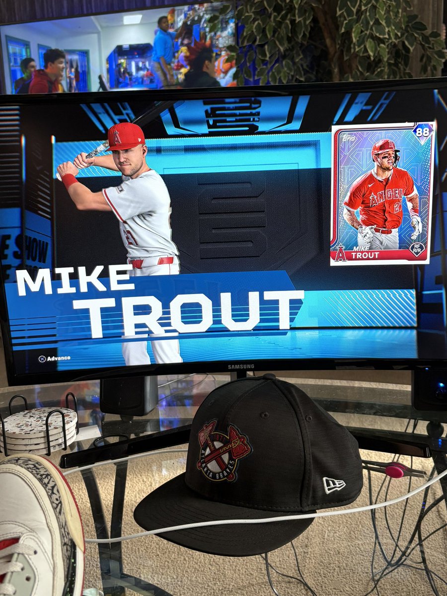 bsunday722's tweet photo. @TrodeeBoy13 2 trout pulls over the weekend! I usually have the worst pack luck every year https://t.co/0ofS3RyiUs