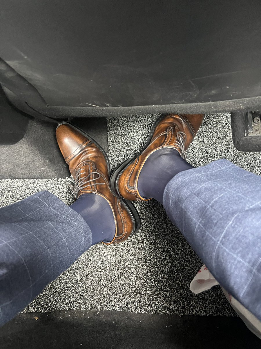 Suitmmmam tweet media