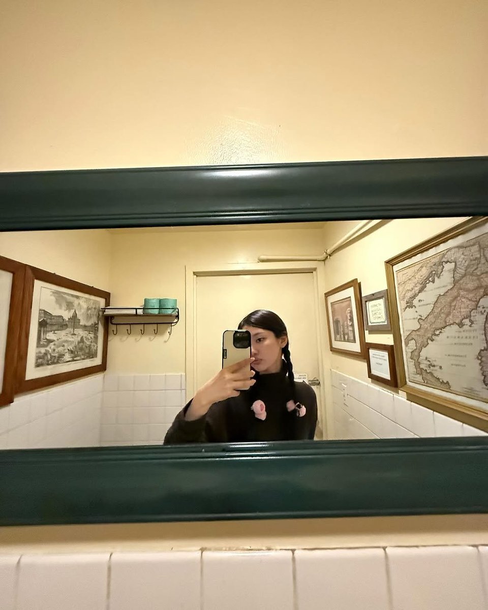 𝖺𝗋𝖾  𝗎  𝗂𝗇  ᥣ𖹭𝗏ᥱ  𝗐𝗂𝗍𝗁  𝗆𝗒  α𝗎𝗋α?