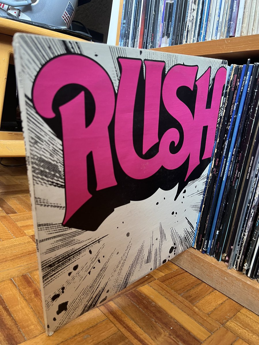 ZTNK71's tweet photo. RUSH
Rush 
18.mar.1974
@rushtheband 
#rush #rushalbum https://t.co/VRUBzeZI8R
