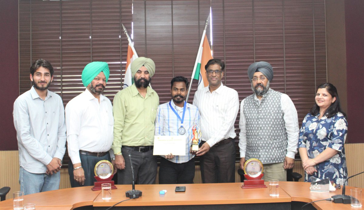 From winning the North Zone to clinching 3rd place at the National Youth Festival! Bhinder Singh's journey is an inspiration. MRSPTU is celebrating his outstanding achievement in collage making. Congratulations, Bhinder and thank you for making us proud! 🎉 #MRSPTU #YouthFestival