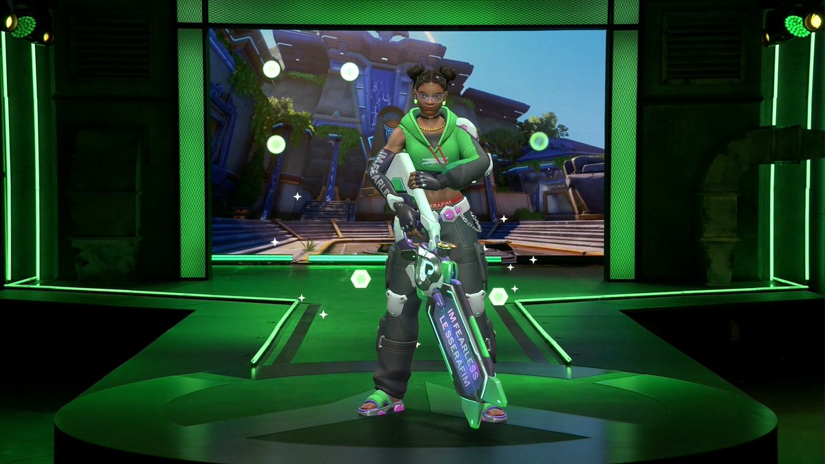 PlayOverwatch's tweet photo. @le_sserafim The runway never saw them coming 💅✨

Overwatch 2 x LE SSERAFIM https://t.co/9upRq4VPiL