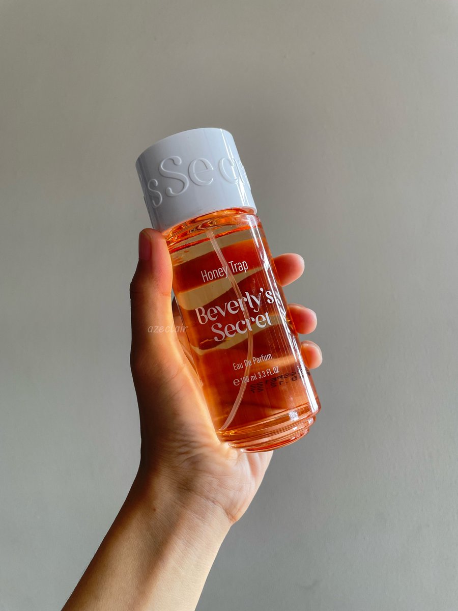 azeclair's tweet photo. PAKE PARFUM INI SERASA LAGI MANDI KEMBANG😩🫵

kalau kamu cari parfum yg wanginya enak, blind buy safe &amp; MURAH please kepoin local brand C&amp;F deh. isinya 100ml UNDER <100K HEMAT❕ https://t.co/c5tsqfUuTv