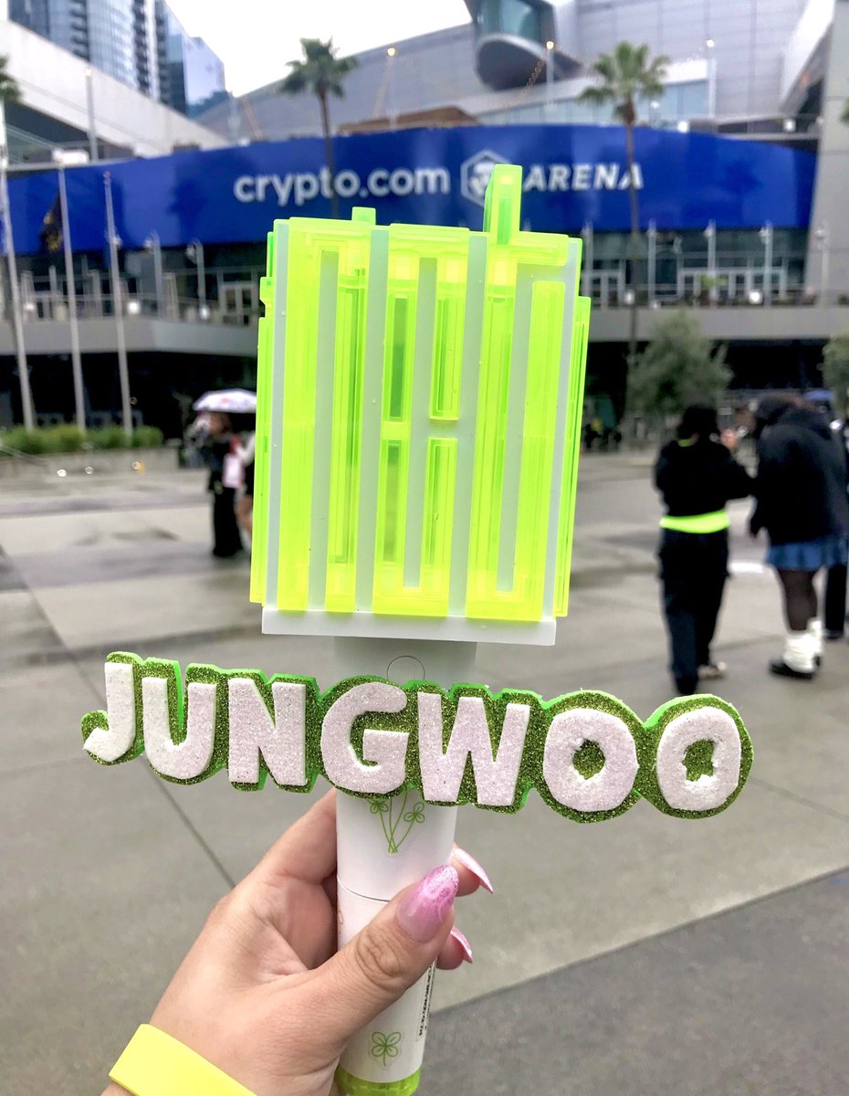 aprilstephaniee's tweet photo. 🌱 𝘯𝘦𝘰 𝘤𝘪𝘵𝘺: 𝘭𝘰𝘴 𝘢𝘯𝘨𝘦𝘭𝘦𝘴 - 𝘵𝘩𝘦 𝘮𝘰𝘮𝘦𝘯𝘵𝘶𝘮 https://t.co/bPpU1rcXRH