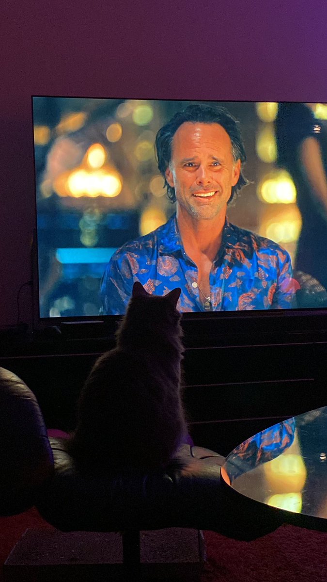 Told him to cover his ears for this part #TheWhiteLotus