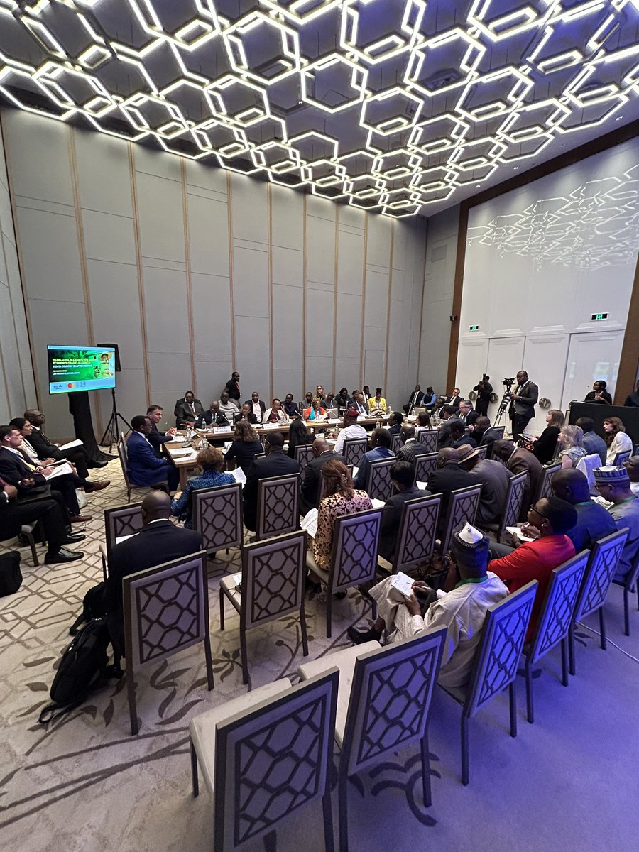 Alphonso Van Marsh tweet media