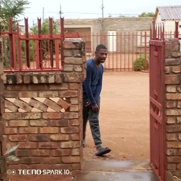 RayLife101's tweet image. How I pulled up on fakaza to check that #IAMMUSIC album by carti only to realise that it ain't even worth streaming nor illegally downloading 🤣🤣🤣 Stop playing with us even Kendrick is Luke warm on those features 🥱