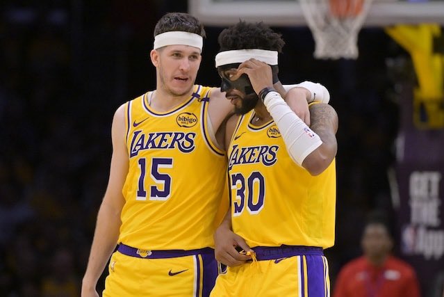 LakeShowYo tweet media