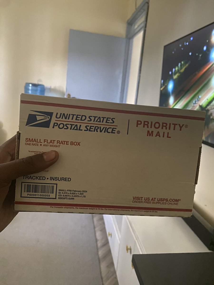 Gregy_Ke's tweet image. Hii Ndo Kazi inanieka nairobi.. I do Import EX UK/USA stuff, From Phones, laptops, gaming Consoles etc.. Just Retweet my next Client might be on your Time-line.
