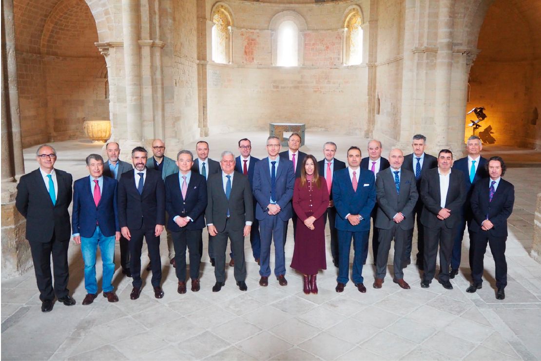 "El 50% del crecimiento español se debe al alto gasto público", señala el ex gobernador del <a href="/BancoDeEspana/">Banco de España</a> ow.ly/4U5250VjgNZ <a href="/iesebschool/">IESE Business School</a> <a href="/EuropeanERA/">ERA Group - Europe</a> <a href="/arledomaine/">Abadia Retuerta</a> <a href="/manuelvl/">Manuel A. Velázquez</a> <a href="/verescence/">VERESCENCE</a> #Mirat #OctavianoPalomo <a href="/ambientairaroma/">Ambientair</a> <a href="/anortesegovia/">Andres Ortega</a> <a href="/ACOR_es/">ACOR</a>