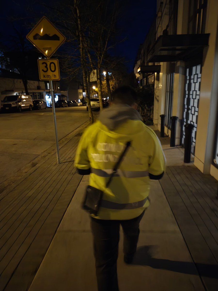 CollingwoodcpcC's tweet photo. 2/2
This a #NightPatrol.
@CollingwoodCPC 
#Team
#MountPleasant did well on this Monday 
March 17th
#Night #Shift.
After gearing up at 
#MountPleasant
#PBCPC, they patrolled our
#MountPleasant 
#Community &amp;
beyond, dealing w/ reportable issues &amp; keeping a High Visibility Presence, https://t.co/xjzGi9TlSF