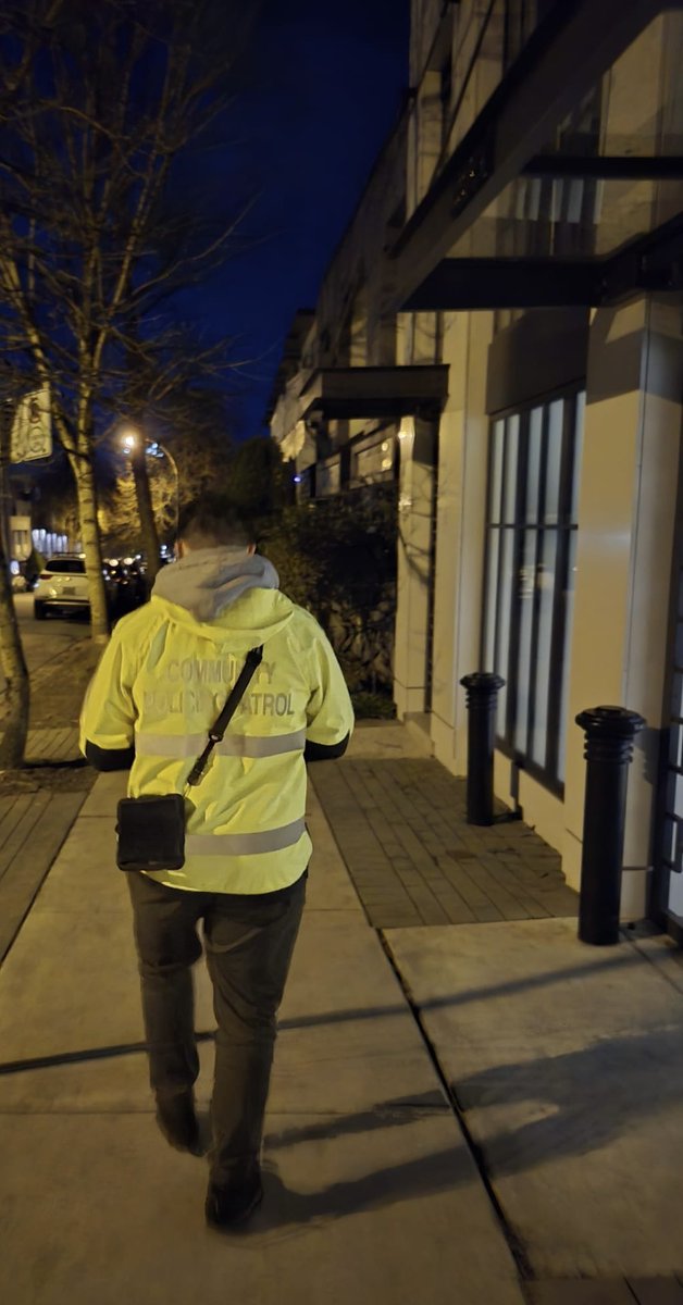 CollingwoodcpcC's tweet photo. 2/2
This a #NightPatrol.
@CollingwoodCPC 
#Team
#MountPleasant did well on this Monday 
March 17th
#Night #Shift.
After gearing up at 
#MountPleasant
#PBCPC, they patrolled our
#MountPleasant 
#Community &amp;
beyond, dealing w/ reportable issues &amp; keeping a High Visibility Presence, https://t.co/xjzGi9TlSF