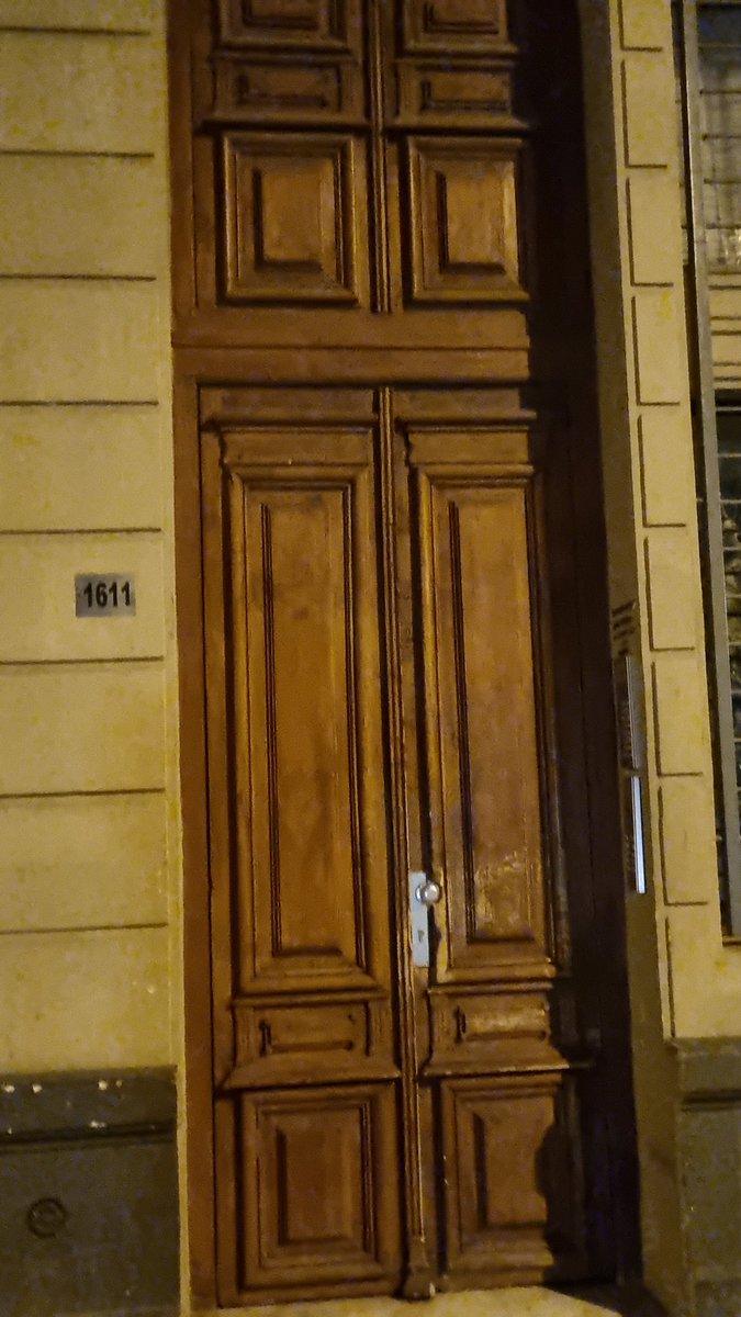 Acá en la calle Maldonado 1611 nació la Fm que cambió a la Fm! 
El 18 de Marzo de 1985 nacía ElDorado fm ! Salú Amor de mis amores!!!