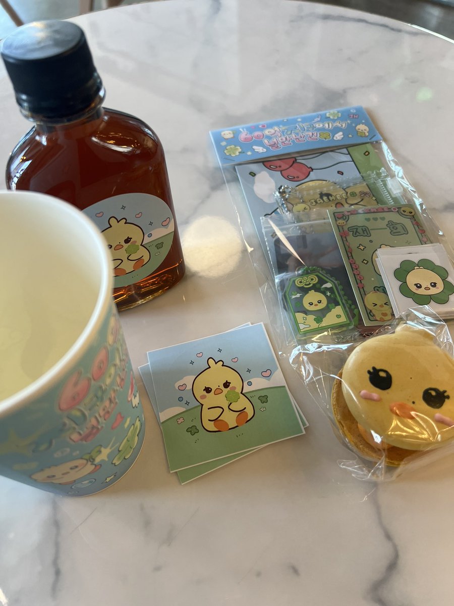 재희 생일카페 하트클립✨
완전 재희로 가득한 공간💛

오늘 하루 재희가 
행복 가득한 하루 보내기를
생일 축하해 재희 그리고
오늘도 많이 사랑해💛

#널_만난_건_행운이야
#위클리 #Weeekly
#이재희 #LeeJaehee
#여신잴리버블