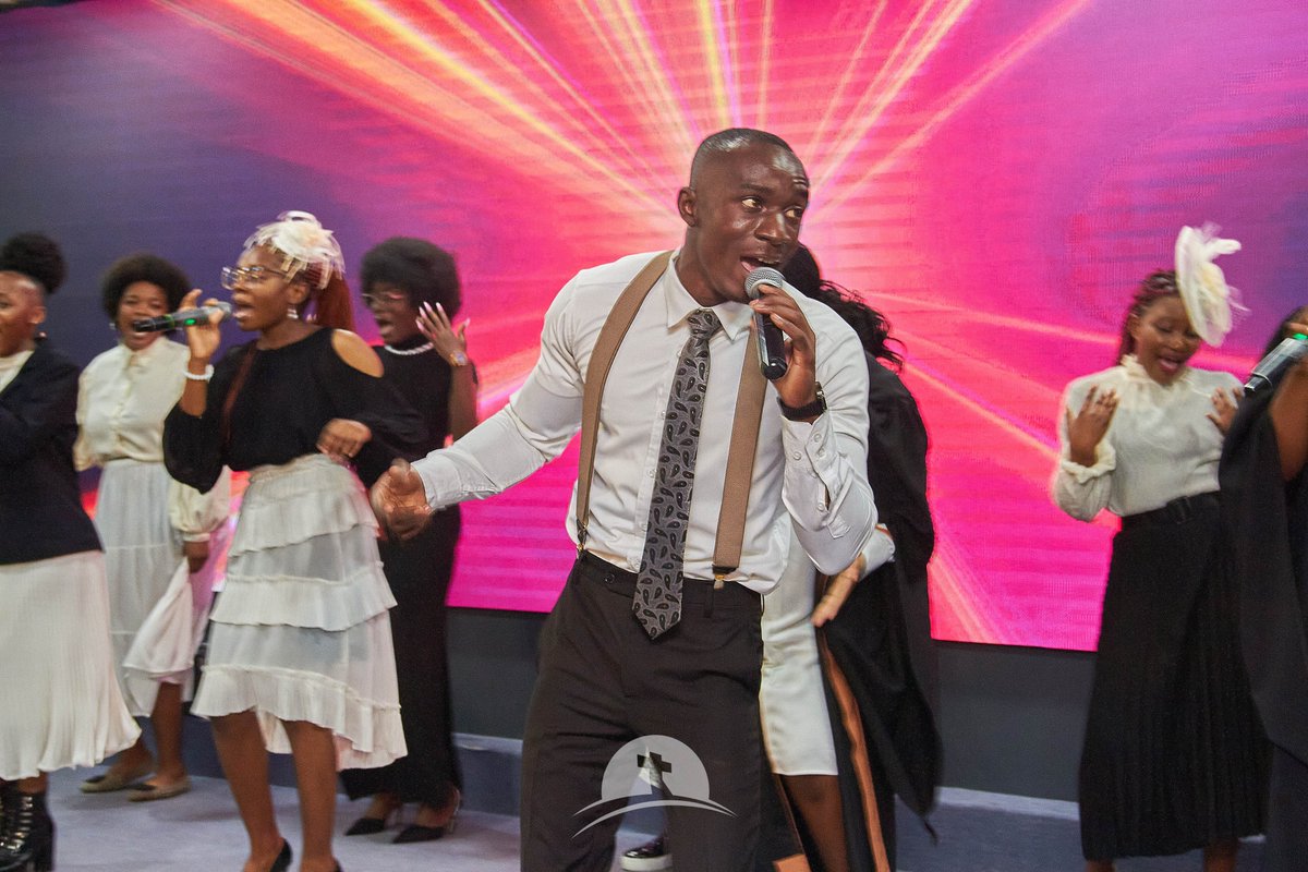 MountzionHq's tweet photo. Sunday was truly ๐ฅ
What a serviceโthe ministration, the testimonies, and the fresh energy wrapped in old school fashion! ๐ฅ
Weโre grateful for all God is doing through our young people. ๐๐พ
#MTZService
#TheGarage #YouthSunday https://t.co/TNJH505D7Y