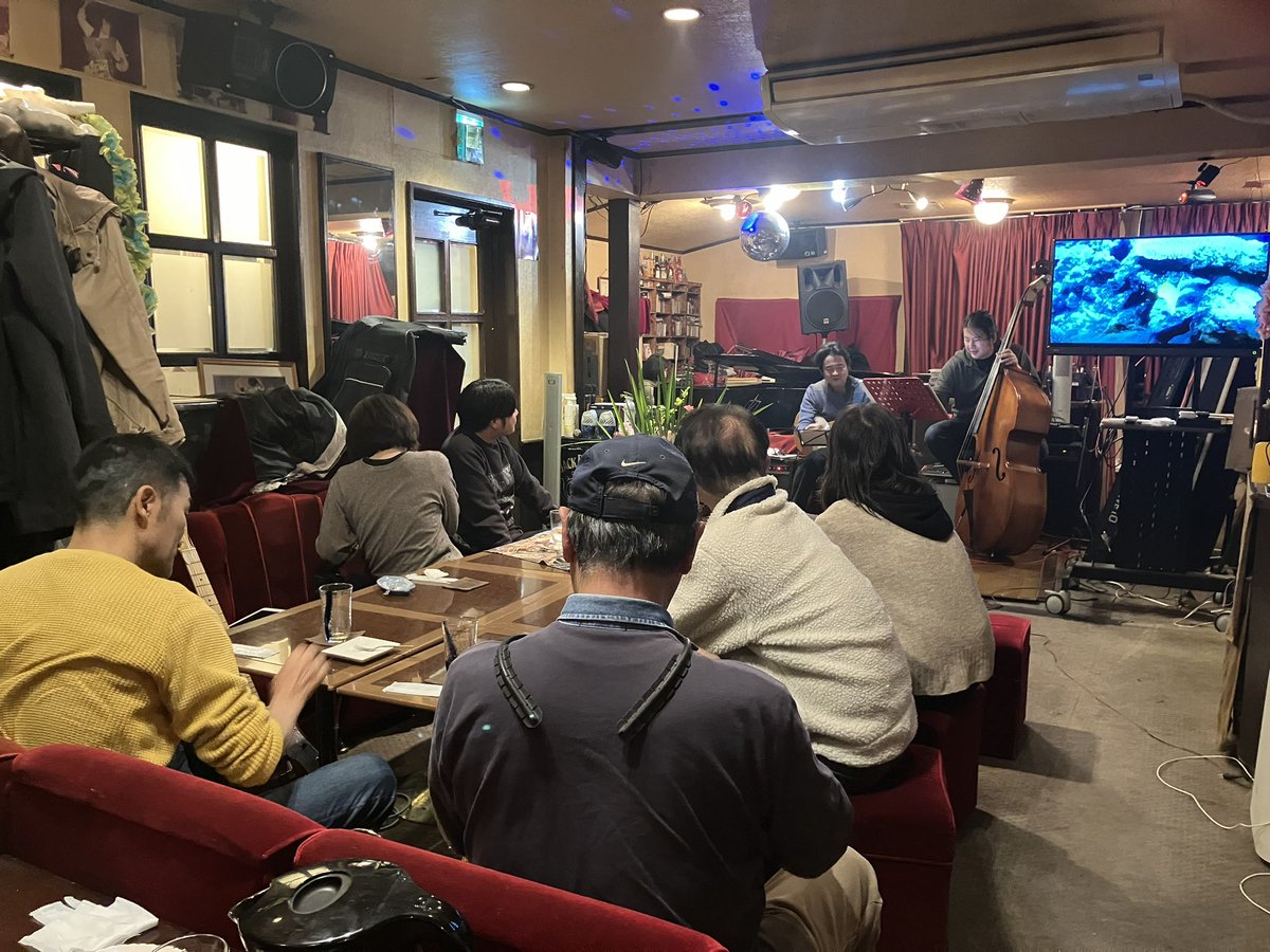 BlueMoon_office's tweet photo. 揚さんとDr.とみぃな合同お誕生日会and毎月土曜日（基本第三。前後することもあり）恒例の素敵なセッション。
和気藹々盛り上がりました！ https://t.co/TAi9NNC90q