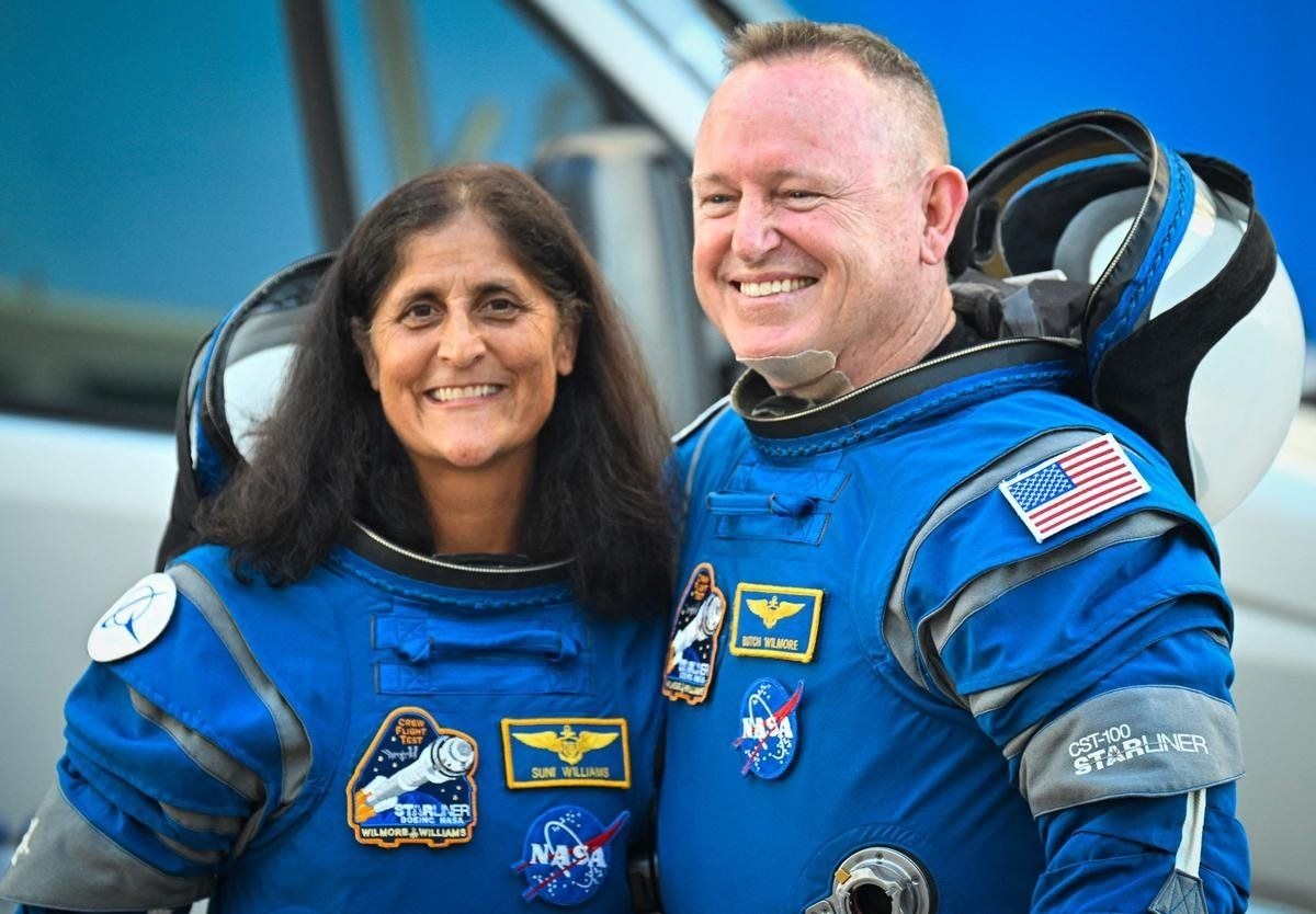Nam_Magal3's tweet photo. Sunita Williams Homecoming 

#WelcomeHomeSunita #SunitaWilliams #AstronautSunita #USAstronaut
#SpacePioneer #Homecoming #MissionAccomplished #WomenInSpace #STEMinspiration #SpaceExplorer #ProudMoment
#SunitaWilliamsReturns #Nasa #astronaut https://t.co/buzoRK5umz