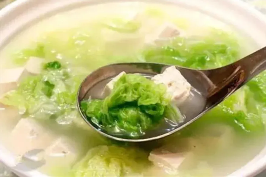 AmazingTaian's tweet photo. 🚆🚆Hop on the "Qilu No 1" tourism train and experience the #flavors of #Taian! From Taishan tofu to crepes, delicious dishes will make you want to stay forever.
😄😄Dive into the culinary delights of Tai'an! #TasteOfTaian #TaianSpring #ChinaTravel https://t.co/8k0WirM1G3