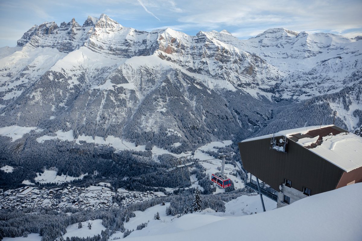 💡Notre conseil d'initié : un "menu point de vue" face aux imposantes Dents du Midi ! 🏔️🍝 Ravissez vos yeux autant que vos papilles avec cette offre proposant un menu à choix dans un décor alpin exceptionnel.  👉 valais.ch/menu-point-de-…

<a href="/RegDentsDuMidi/">Région Dents du Midi 🏔</a>