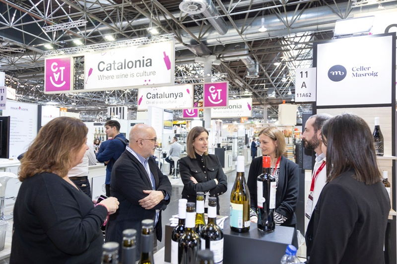 Catalunya exhibeix el potencial del sector vitivinícola a la fira <a href="/ProWein/">ProWein</a>: revistabaixemporda.cat/catalunya-exhi…