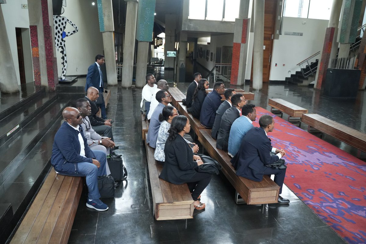 ChasiehN's tweet image. We held an impactful meeting with #CSOs yesteday,to explore their vital role in advancing #TransitionalJustice, empowering victim participation, and promoting accountability. These discussions are essential for shaping a more just and inclusive future.