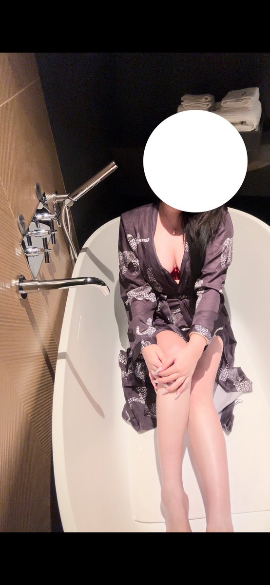 福利姬小肥羊分享的黄推图片2 - 网红私拍内容