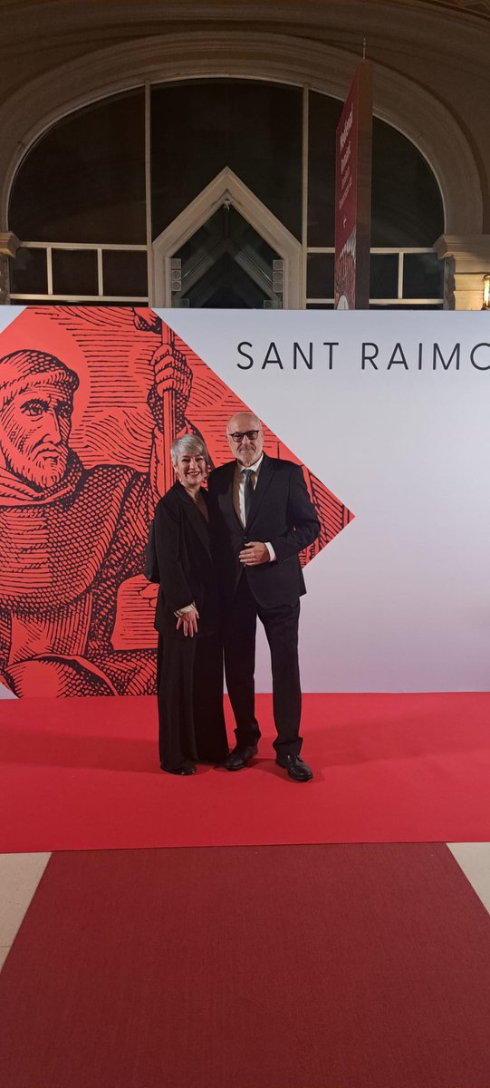 CAFbcn_lleida's tweet photo. El passat divendres vam assistir a la festivitat de Sant Raimon de Penyafort organitzada per l'@ICABarcelona.

Enhorabona a l'Enrique Vendrell, vocal de la Junta de Govern del Col·legi, per rebre la medalla de la corporació per la seva trajectòria professional

#CAFBL #Barcelona #Lleida #CollegiAdministradorsFinques #AFcollegiats #AFcolegiados