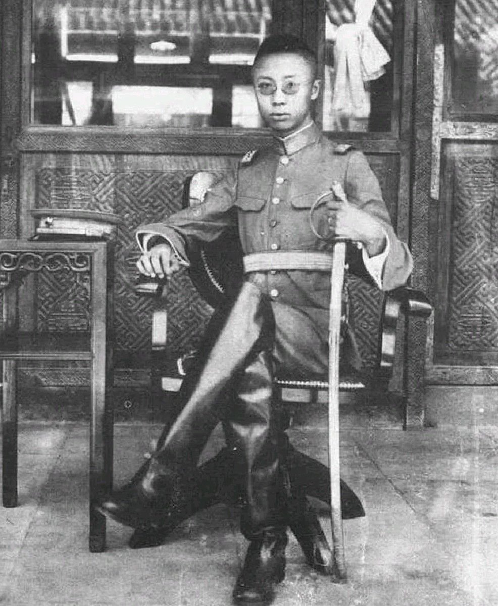 PyhnPynamitee's tweet image. ตัวเล็กมาก เท่าแอปเปิลสองลูกได้