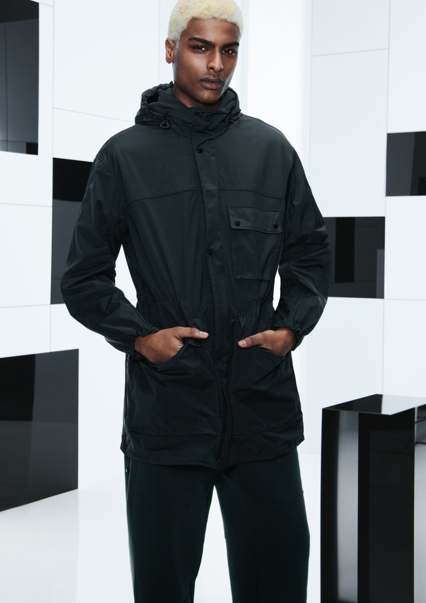ARMANI_JAPAN's tweet photo. アルマーニを象徴するブルーが、A|Xならではのエネルギーをまとい登場!
25春夏コレクションは、都会の喧騒の中で感じる力強さと静けさ、そのバランスを見事に表現
https://t.co/k0xXrHTXNL
#ArmaniExchange #AXfss25 #BlueEdition
Photo: Thue Nørgaard https://t.co/upAPYtb1Jt