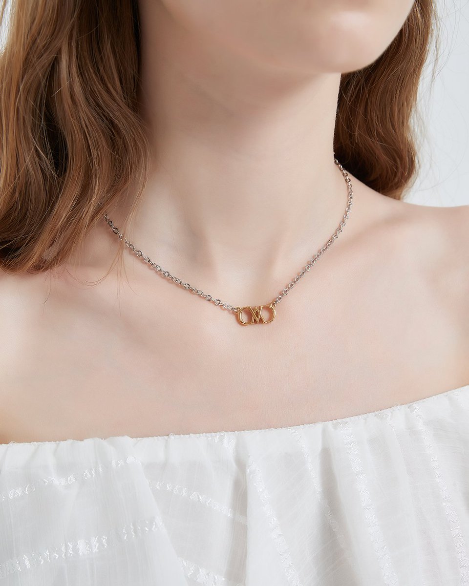 ADNEW_Official's tweet image. Thanks【ジョンモ様、テヨン様】
This is our exclusive line of product.
ADNEW公式商品着用
《RION.7 Bicolor Symbol Necklace》
WHO:#CRAVITY/#クレビティ/#크래비티
#Jungmo/#ジョンモ/#정모
#Taeyoung/#テヨン/#태영
WHERE+VIA:After School Club 公式X