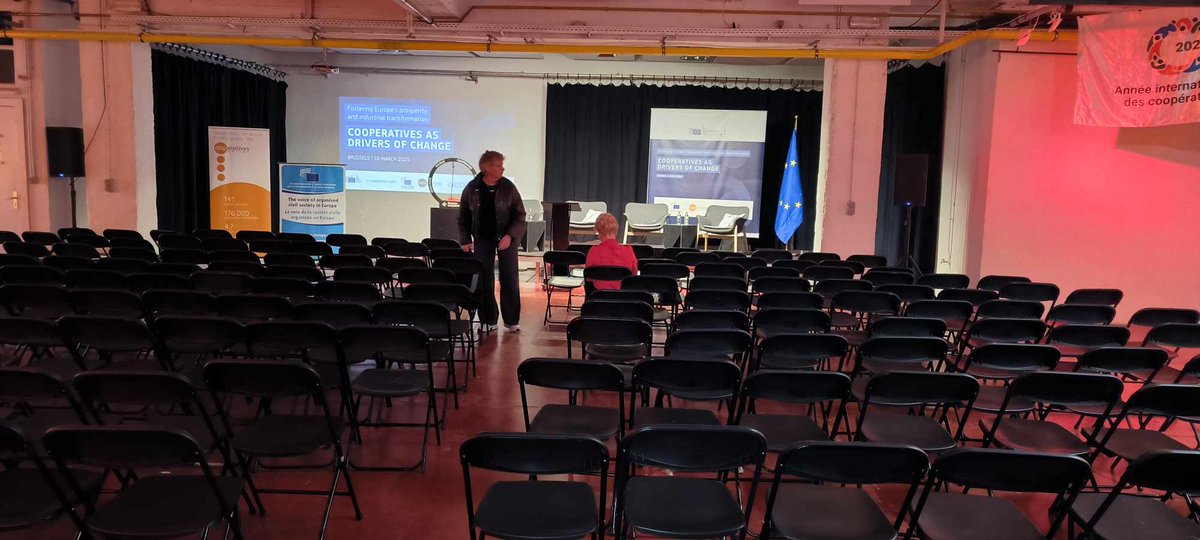 CoopsEurope's tweet image. We&apos;re kicking off soon &quot;Coops as Drivers of Change&quot;, co-hosted by @EU_Growth, @CECOP_coops &amp;amp; @EU_EESC, at La Vallée, Brussels!
🔹 Coops &amp;amp; industrial policy
🔹 Resilience &amp;amp; green transition
🔹 EU-level support

The rooms are ready, and attendees are arriving—let&apos;s get started! 🚀