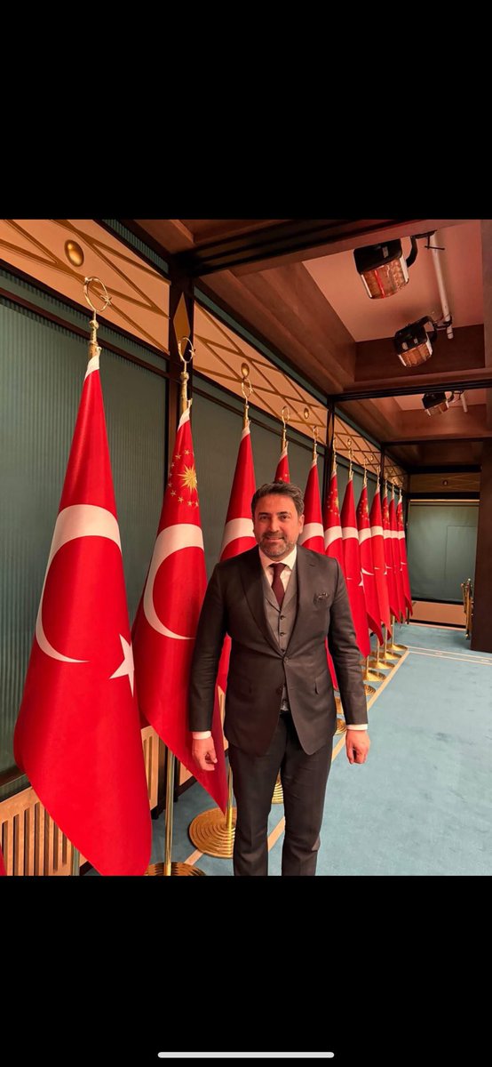Genel başkanımız CumhurBaşkanımız Recep Tayyip ERDOĞAN ın olurları ve  Genel merkez yerel yönetimler Başkanımız Mustafa Demir’in tensipleriyle Genel Merkez Yerel yönetimler Başkan yardımcılığına seçilen, <a href="/berzantoprak/">Berzan Toprak</a> başkanımı tebrik ediyor başarılar diliyorum