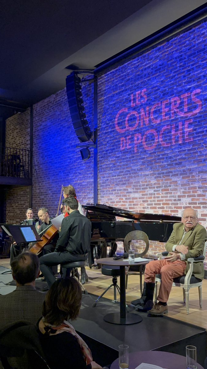 Au Bal Blomet, grand bonheur de participer aux côtés d’Erik Orsenna au lancement du « Cercle des amis des concerts de poche », une très belle association itinérante, soutenue par l’Etat, lauréate de « la France s’engage », qui porte la musique, son excellence, sa beauté, son