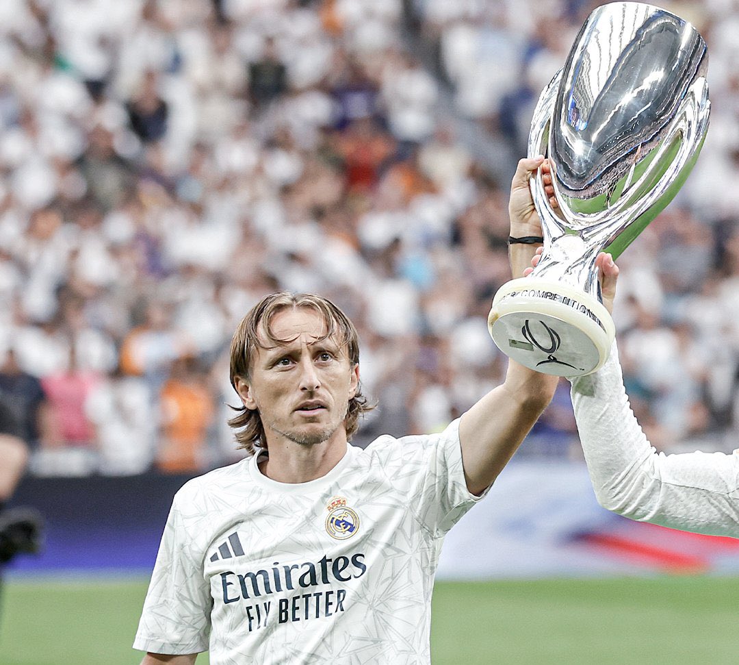 🚨⚪️ Luka Modrić wants to stay at Real Madrid and continue for one more season.

His desire is to stay at the club and be part of the squad by signing new deal until June 2026.

Once again, Modrić’s first choice and first option is always Real Madrid.