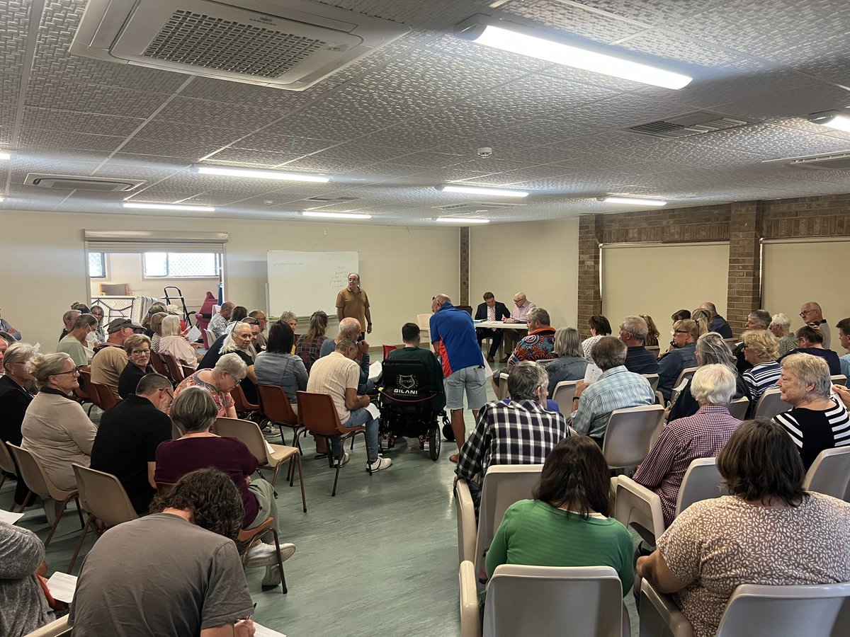 Standing room only at a community meeting in Sellicks Beach. These residents are concerned about the amount of dust landing on their homes every day…and what’s in it. They say it’s coming from a giant quarry across the road  <a href="/9NewsAdel/">9News Adelaide</a>