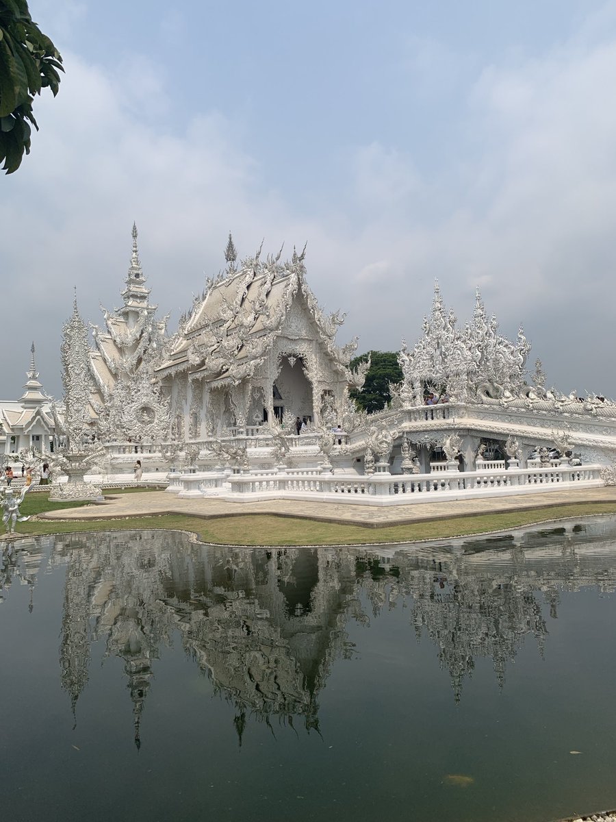 rajkotkeith's tweet image. The magnificent Wat Rong Khun {White Temple} 🛕 #ChiangRai 🙏🇹🇭