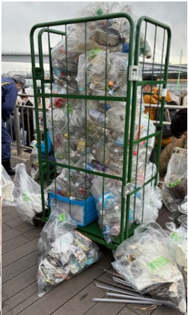 【HICity羽田の水辺環境フォーラム】
3月17日（月）事務所メンバーが多摩川河岸での清掃活動に参加し、30分間の清掃で多くのゴミが集まったと報告がありました。その後、水辺に関する事例紹介や意見交換を行ったそうです。
この辺りは水辺に生息する生き物も多いため、ゴミはお持ち帰りください🦀🪿🐟