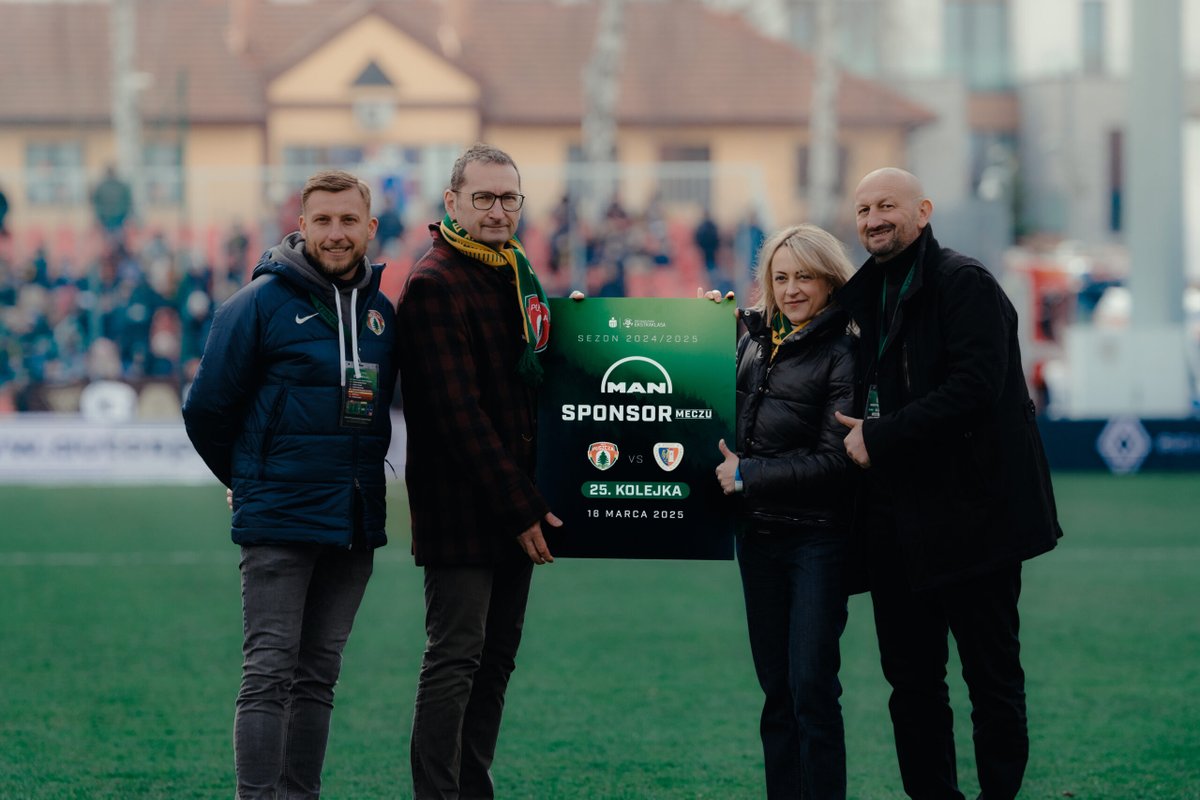 MKSPuszcza's tweet photo. Sponsorem meczu z Piastem Gliwice była firma MAN - 𝗗𝗭𝗜𝗘̨𝗞𝗨𝗝𝗘𝗠𝗬!🤝
#PUNPIA https://t.co/TiMFZVQ5Pd