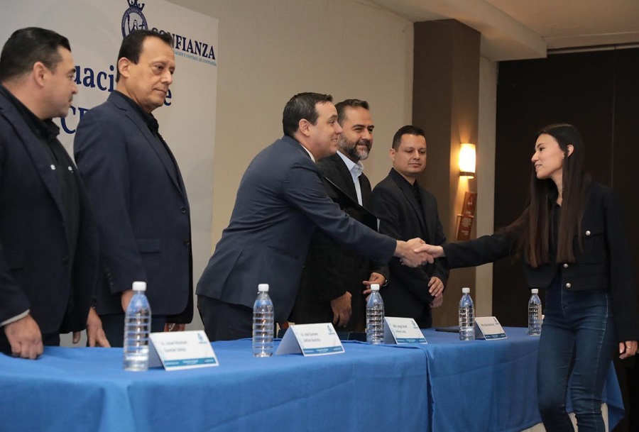 MasGto_'s tweet image. Evaluators of the State Evaluation Center are certified
gtonews.com.mx/evaluators-of-…
#Evaluators #Guanajuato #Certification #CECCEG #Control #EvaluationCenter #Trust #VisitGuanajuato #TraveltoGuanajuato #BusinessinGuanajuato