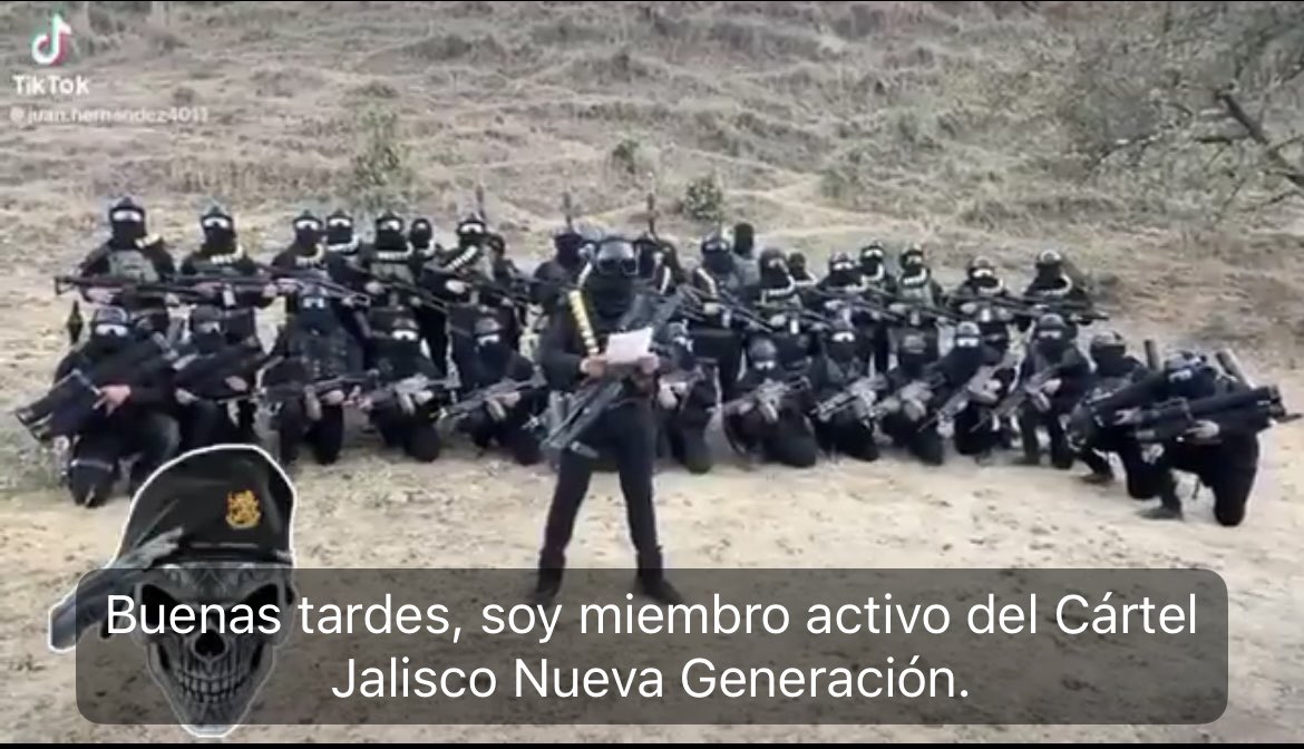 siete_letras's tweet photo. Esto es FAKE.

Equipos sin siglas, el lenguaje, “miembro activo”, sin banderas, el discurso.

FAKE. Parece ser montado por gobierno. https://t.co/Uw2GxHkDkH