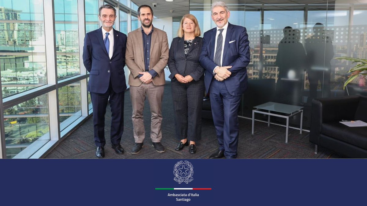 Italy in Chile tweet media