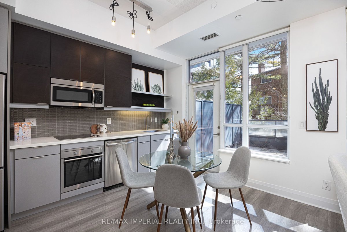 SergeyGoodin's tweet photo. 🌟 Luxury Condo in Bayview Village – For Sale! 🌟

📍 Willowdale East, Toronto
💰 $399,000
🏡 1+1 Bed | 1 Bath | 613 Sqft + 341 Sqft Terrace

📞 Sergey Goodin
📲 416-999-5777
📧 goodinhomes@gmail.com
#TorontoRealEstate #CondoForSale #BayviewVillage #LuxuryLiving #TorontoHomes https://t.co/LA0gRxaxCe