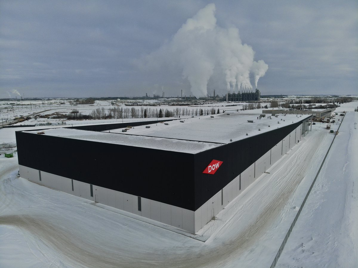When construction is complete, our Fort Saskatchewan facility will be able to produce 3.2 million metric tons of low greenhouse gas emissions polyethylene and ethylene derivatives for customers. Get to know Fort  Saskatchewan: dow.inc/3FMuC5w #SPWPC