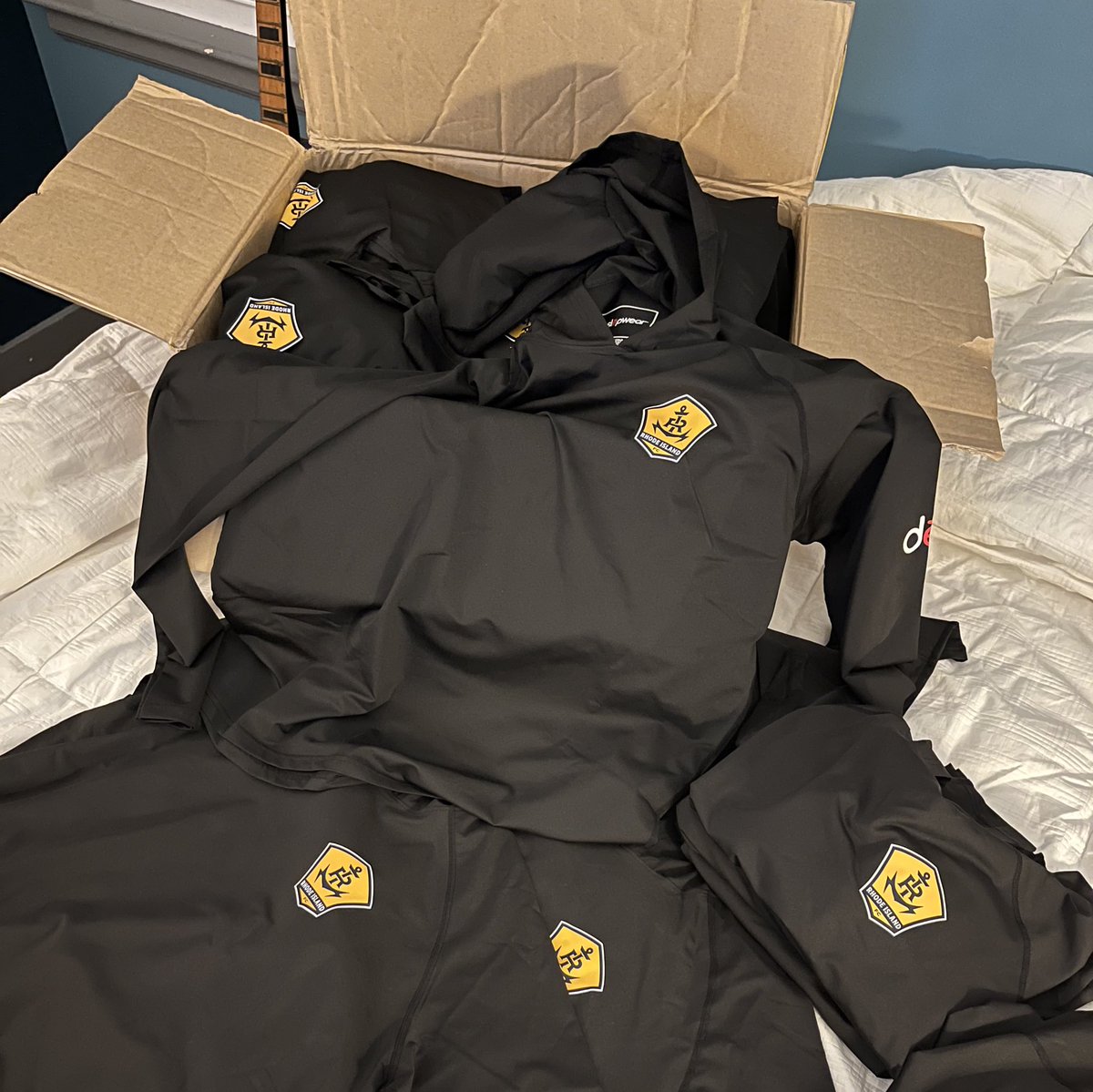 Sleep Talking > Sleep Intervention 

I am more interested in tracking efforts of intervention then monitoring a problem.

We have been using the <a href="/depslepwear/">Dēp Slēpwear</a> shirts for five years now and we can see the benefits of “Power Naps” during travel.

Don’t just preach, give solutions.