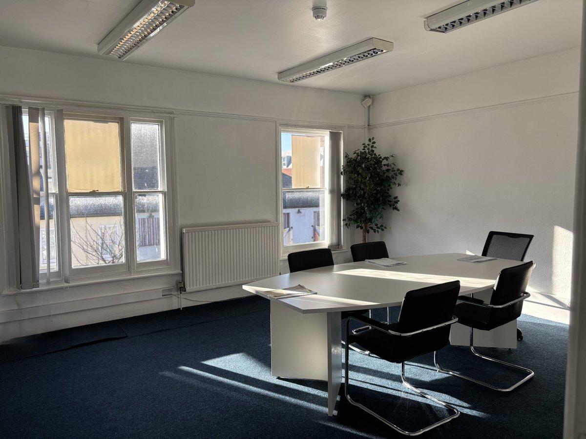 Brown&Co tweet media